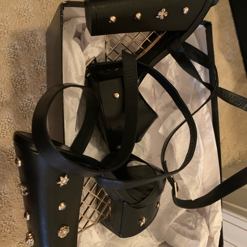 **Sold** Chanel shoes platform studded heels - Picture 7 of 8